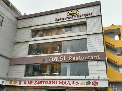 Гостиница Hotel Tulsi в Сурате