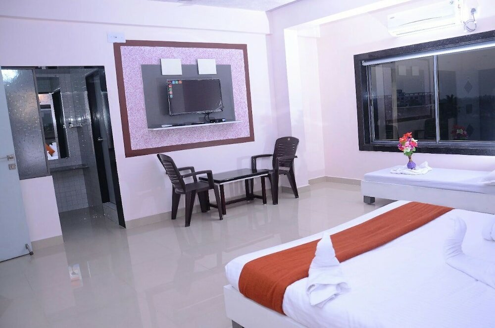Фото Hotel Welcome Somnath