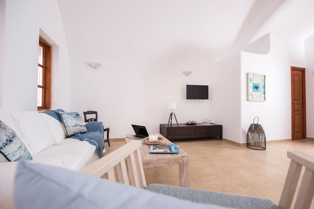 Фото Aenaon Estate 1896 by K&k