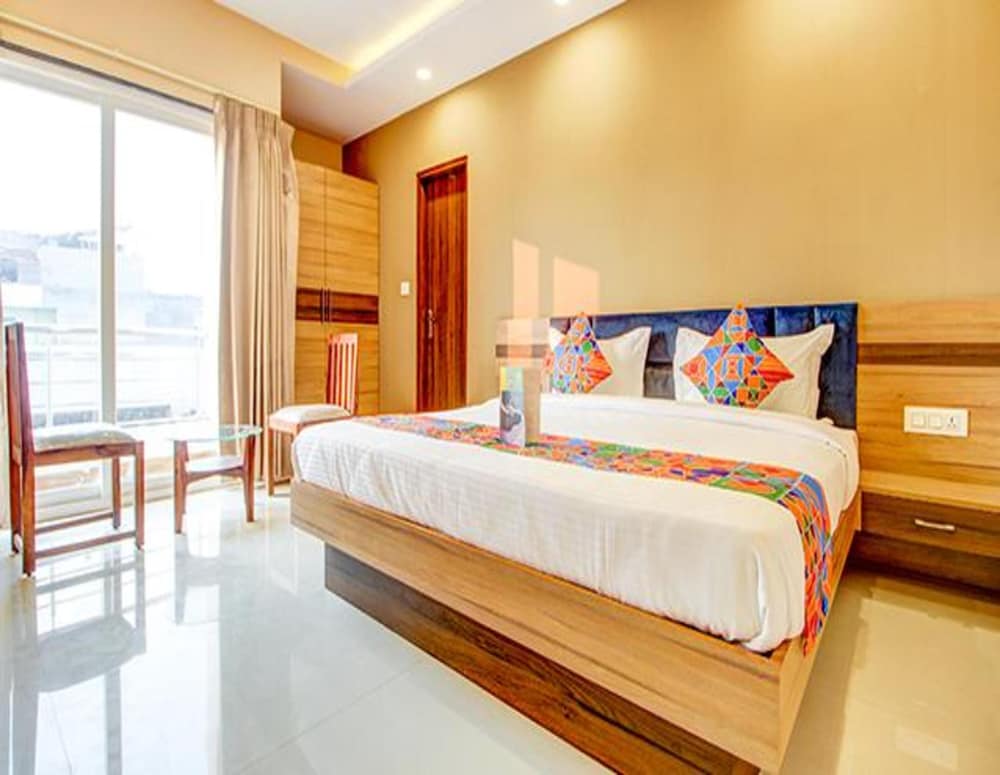 Фото FabHotel 7th Crossing