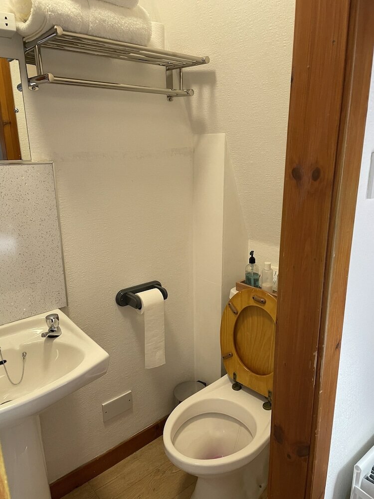 Фото Royston Guest House