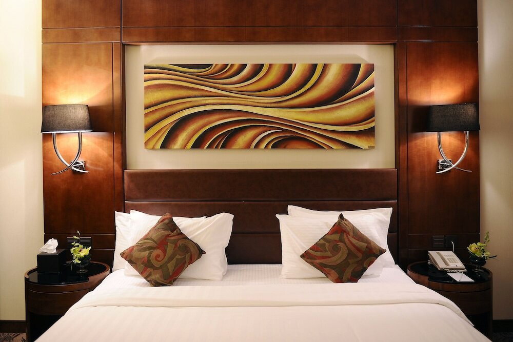 Фото Al Hamra Palace by Warwick