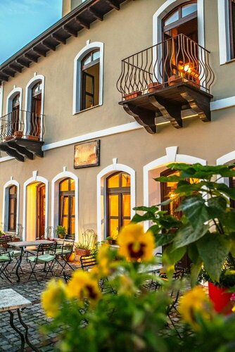 Внешний вид отеля Oikoperiigitis Hotel в Муниципальной единице Керкини, фото 1