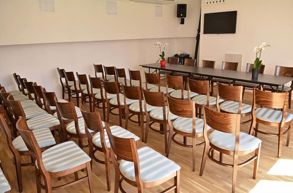 Фото Hotel Arkadia