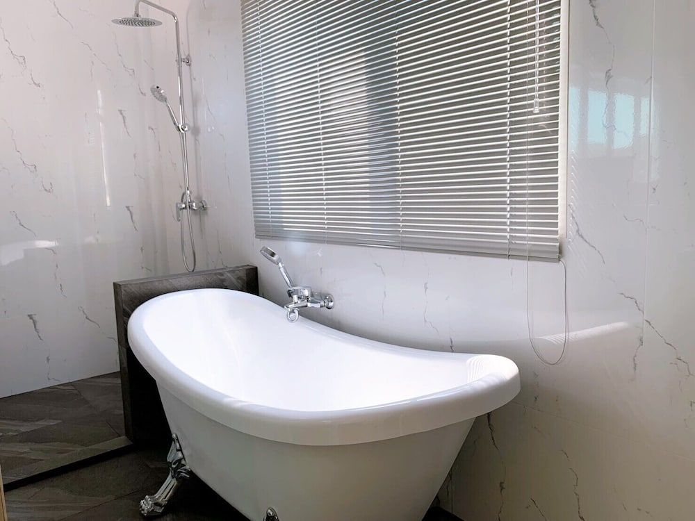 Фото Miloft Sathorn Hotel