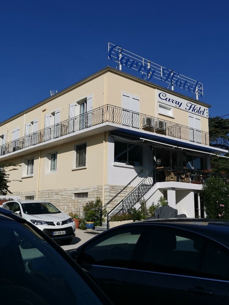Фото Le Carry Hôtel