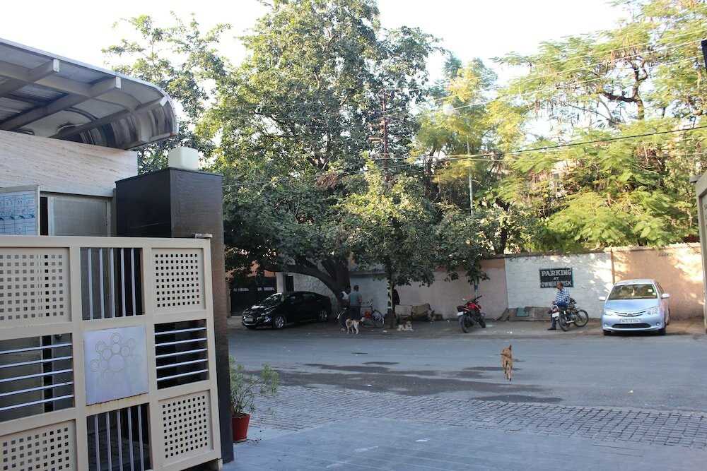 Фото Amantra Comfort Hotel