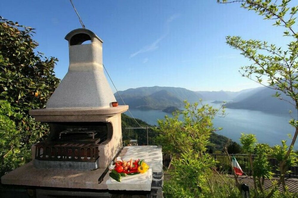 Фото Villetta Belvedere Perledo