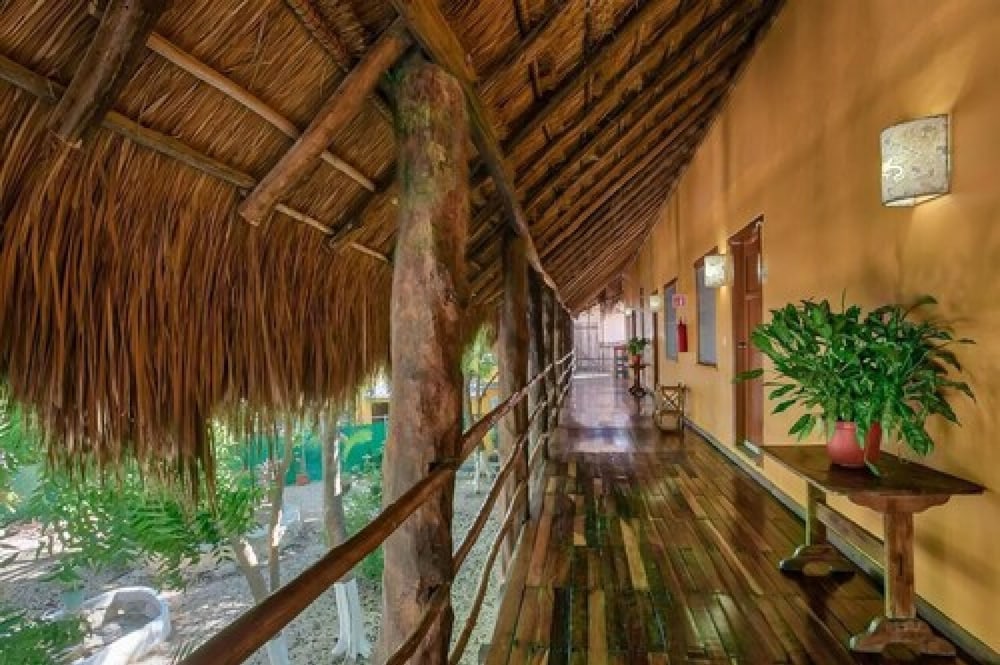 Фото Esduma Iguanas Hotel Playa del Carmen