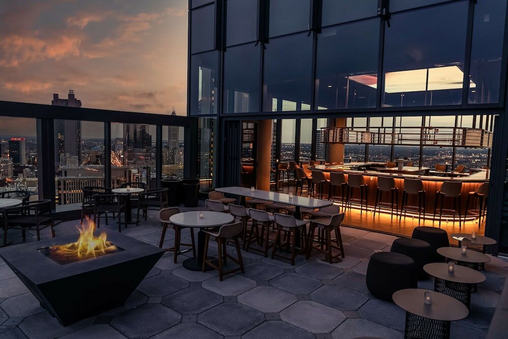 Фото Hilton Columbus Downtown