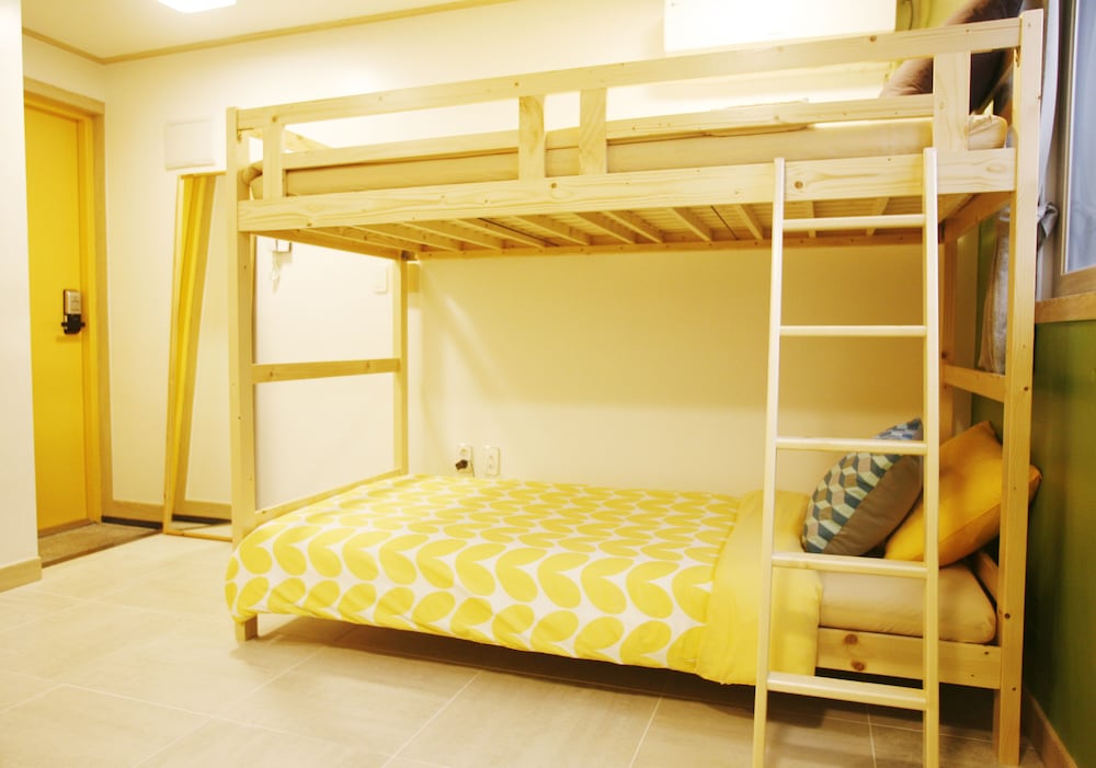 Фото Lee & No Guesthouse