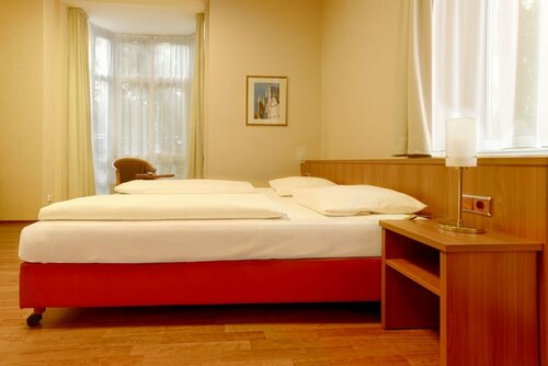 Гостиница Traveller Hotel Lübeck в Любеке