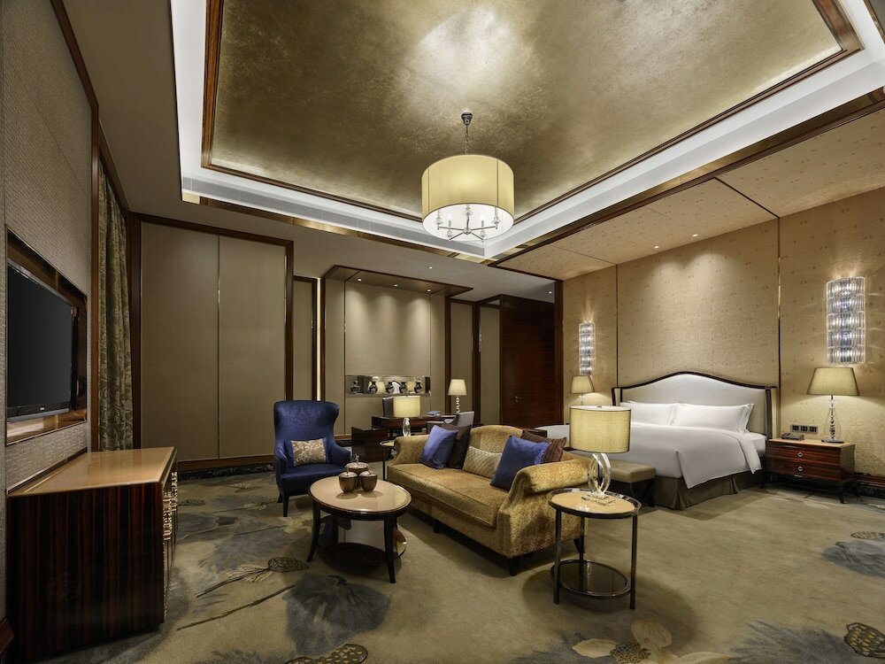 Фото Hilton Zhongshan Downtown