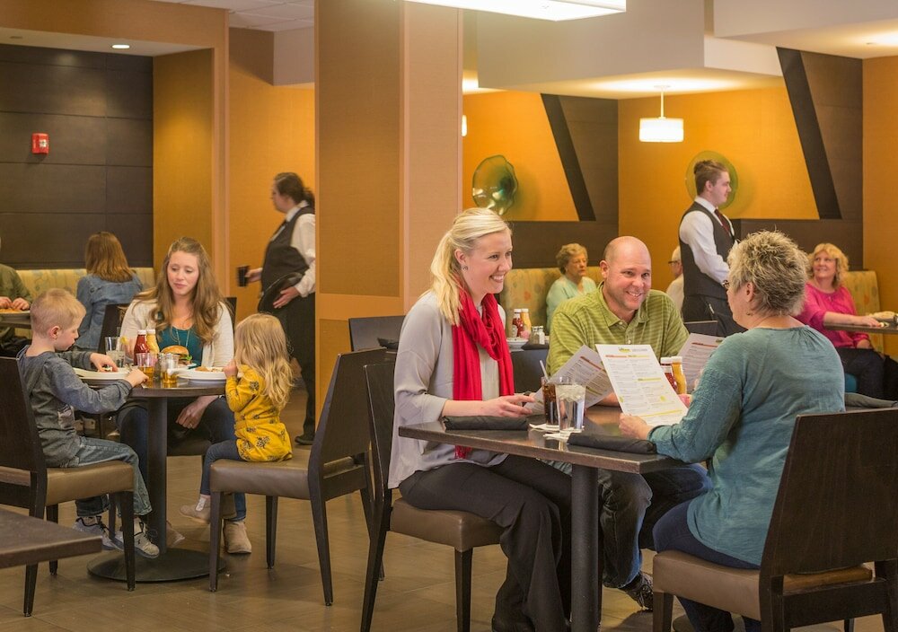 Фото Prairie Meadows Casino, Racetrack & Hotel