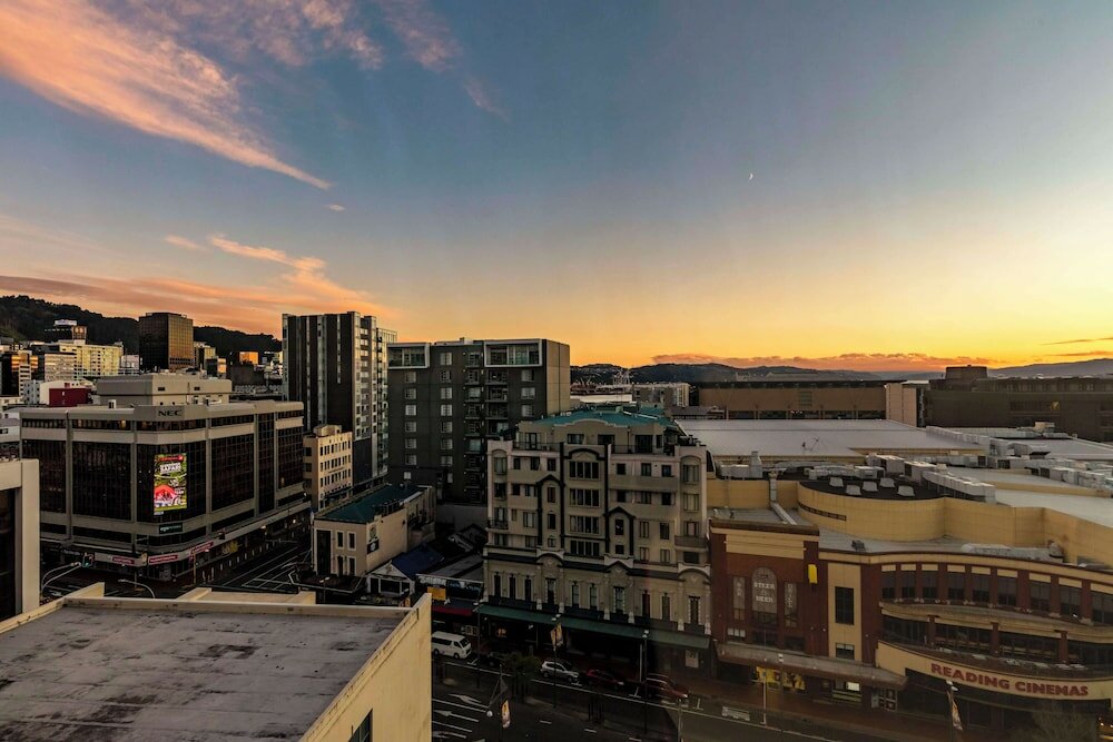 Фото Oaks Wellington Hotel