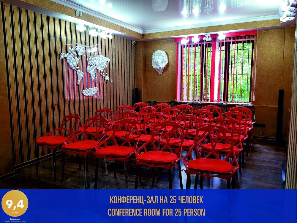 Фото L. E. S. Hostel