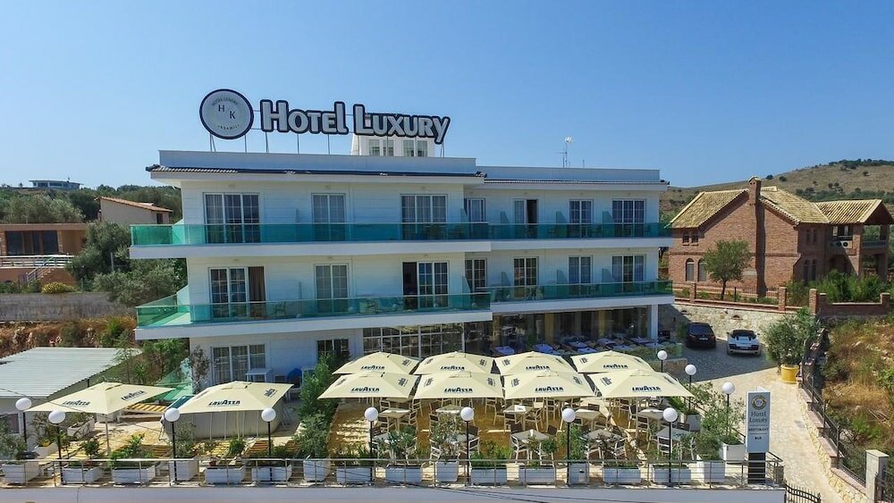 Фото Hotel Luxury
