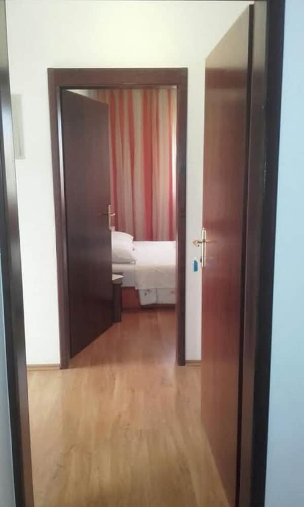 Фото Apartments Adriana