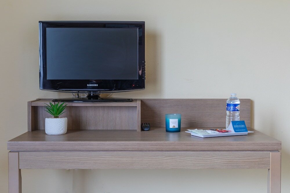 Фото Zenitude Hôtel - Résidences Magny les Hameaux