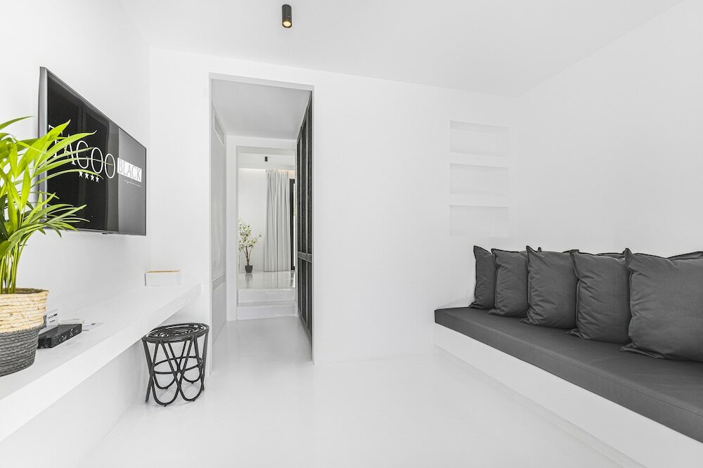 Фото Tagoo Black