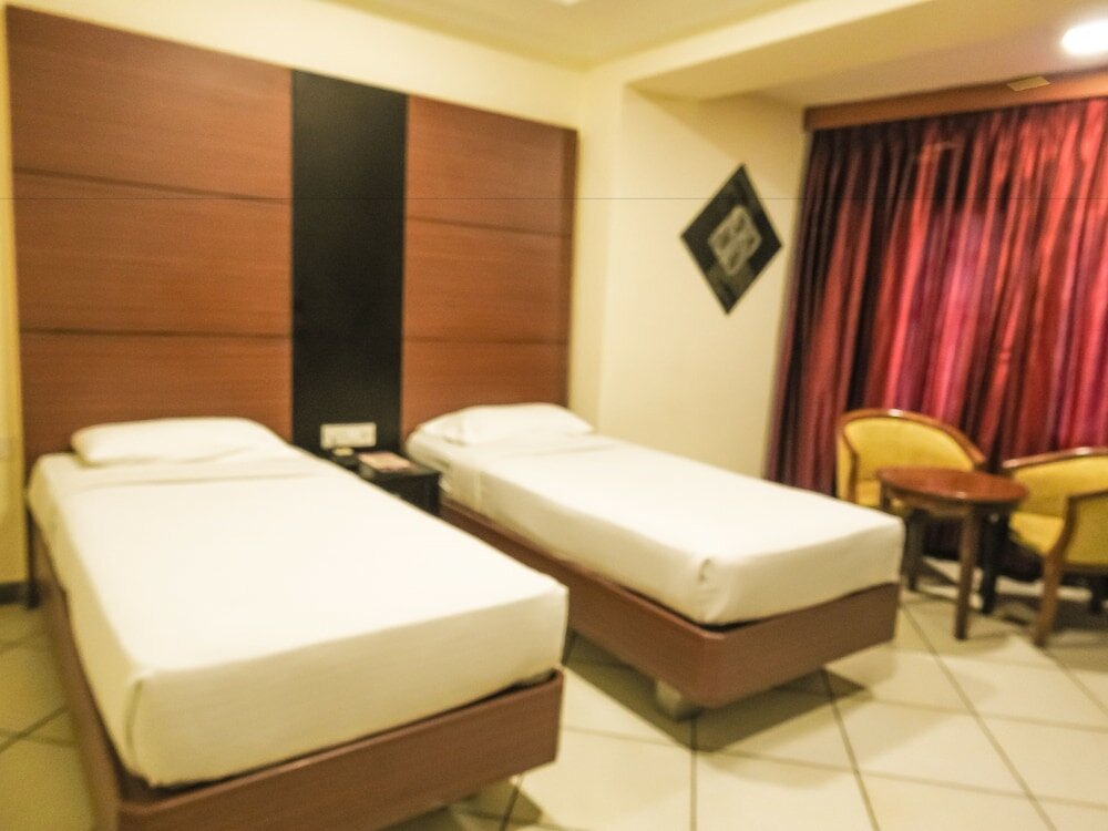 Фото Emarald Hotels