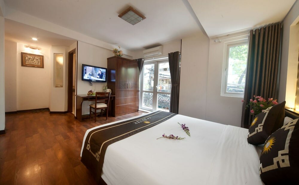 Фото La Suite Hotel & SPA