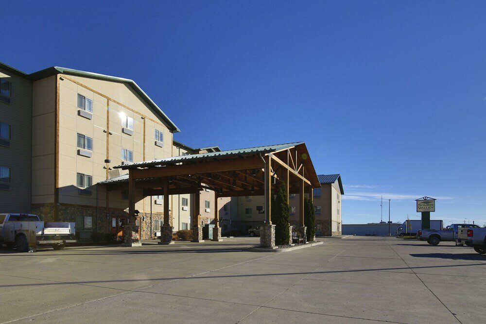 Фото Hawthorn Suites by Wyndham Minot