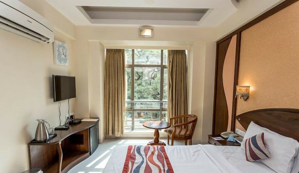 Фото Hotel Shubhangan