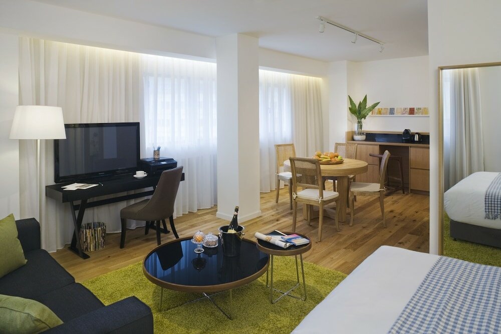 Фото The Rothschild 71