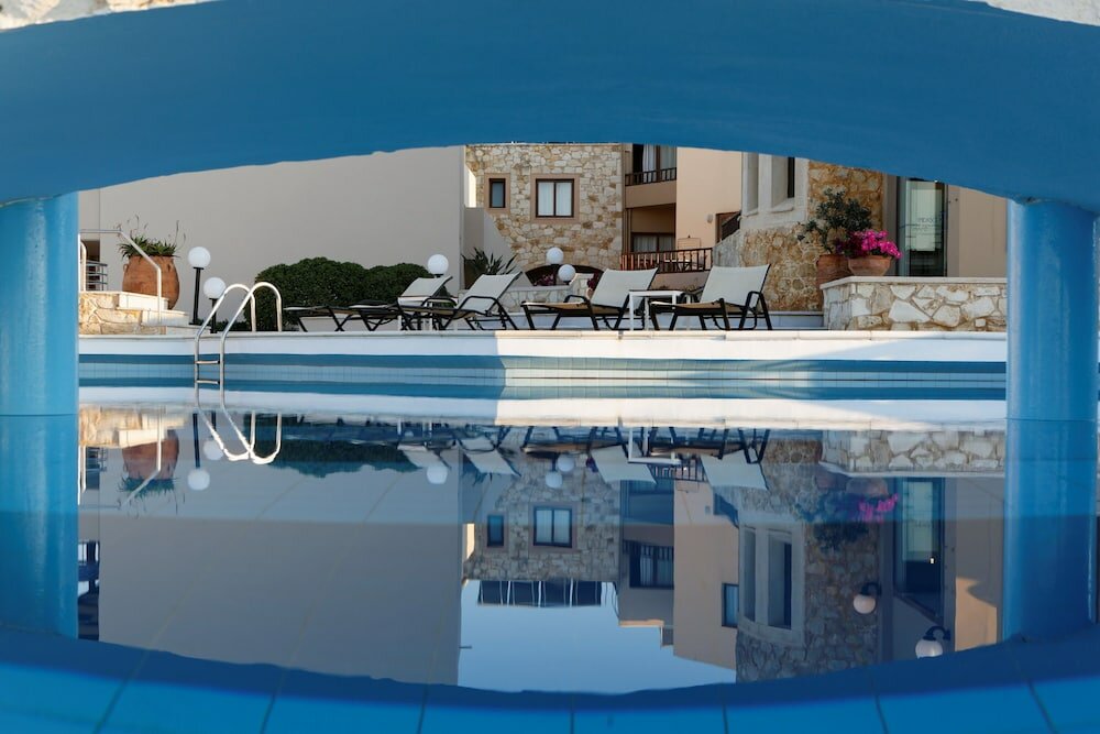 Фото Indigo Mare Hotel Apartments