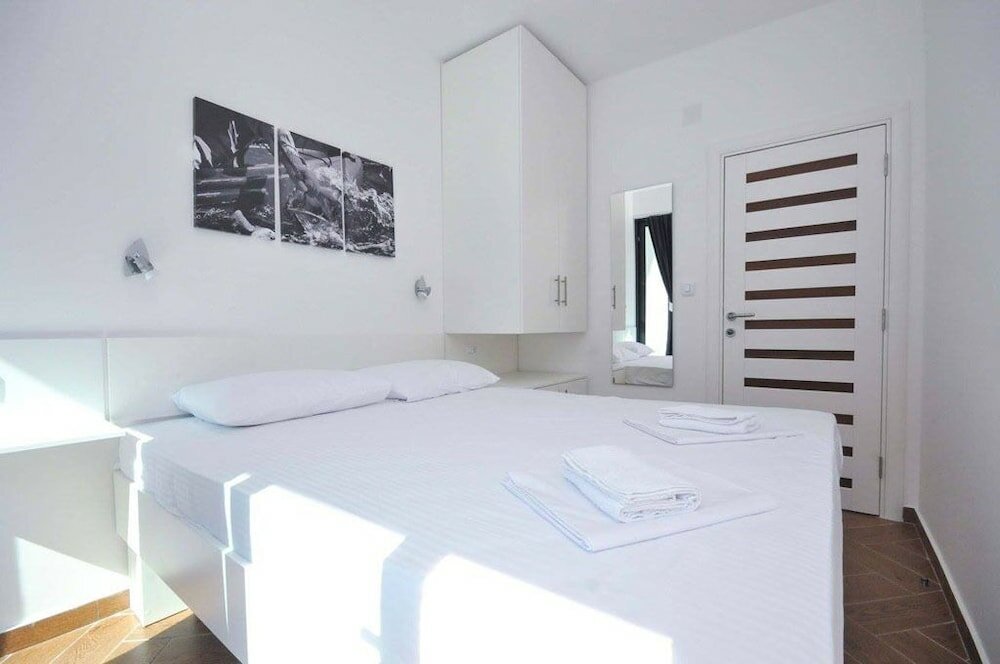 Фото Apartments Jadranski Biser