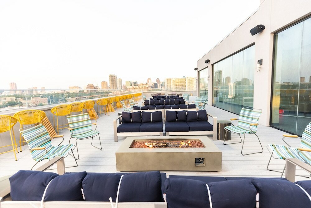 Фото Tru by Hilton Dallas Downtown Market Center