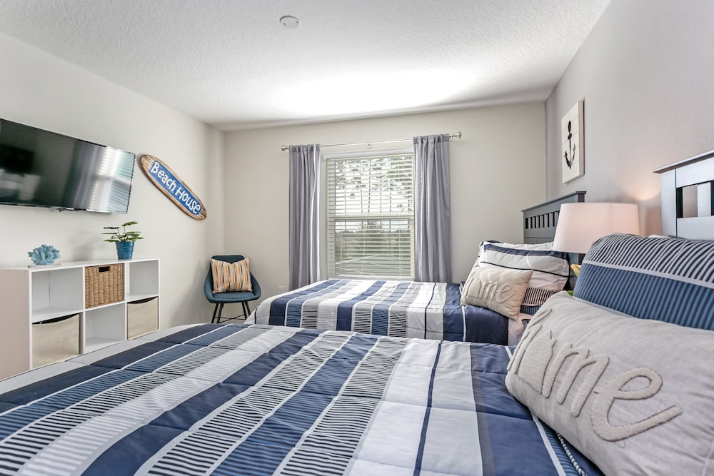 Фото 4bed 3Ba Champions Gate Pool Home