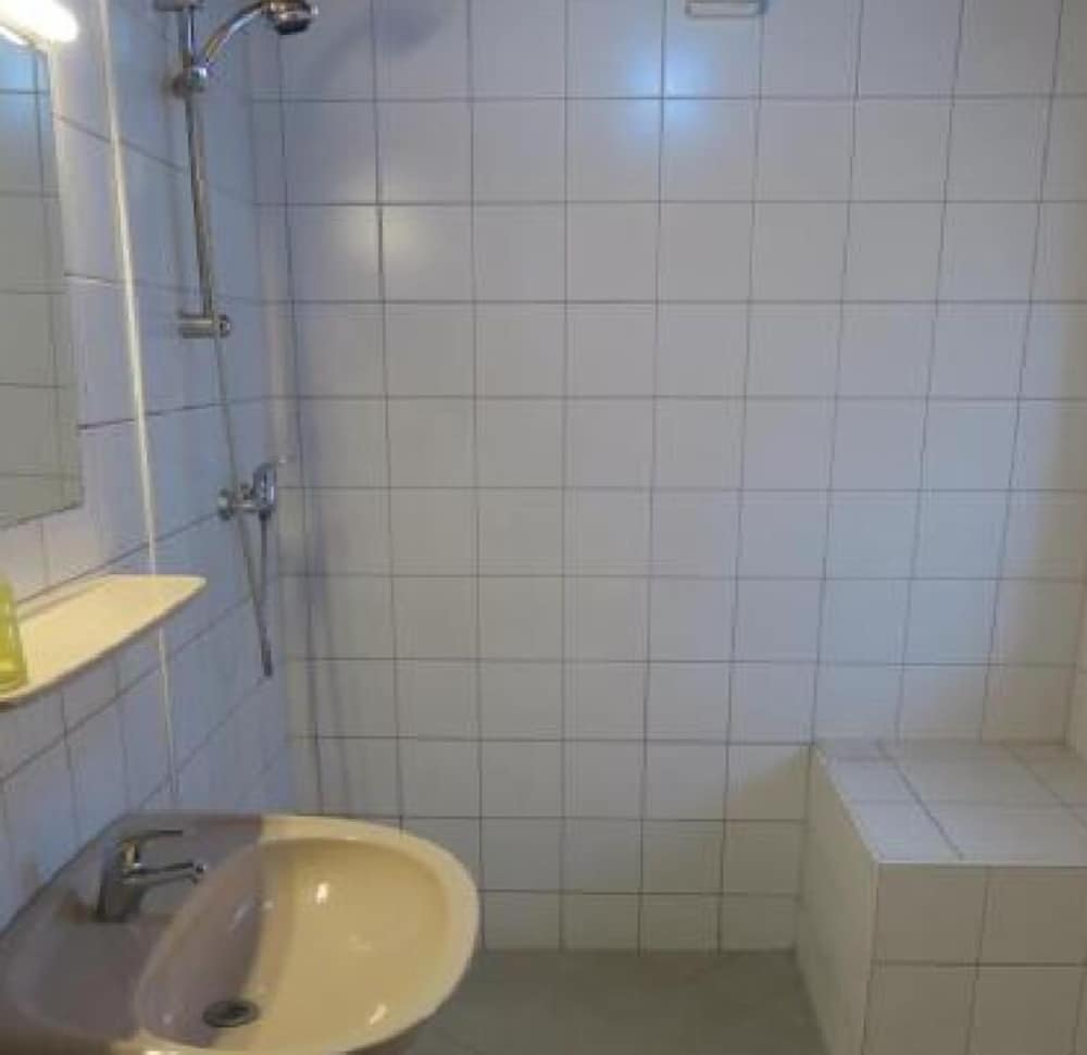 Фото SnowBunnys BackPackers Hostel