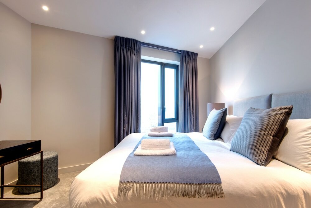 Фото Deluxe Victoria Home close to Buckingham Palace