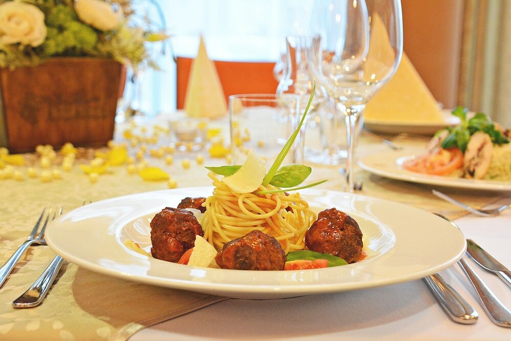 Фото Alexandra Business Hotel