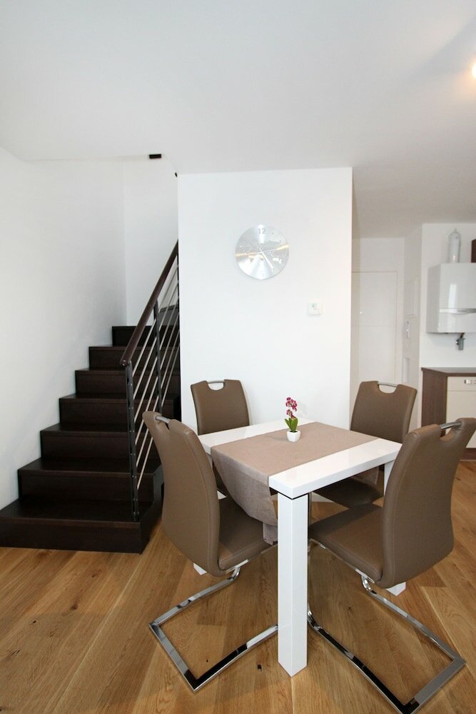 Фото Christiano Apartments