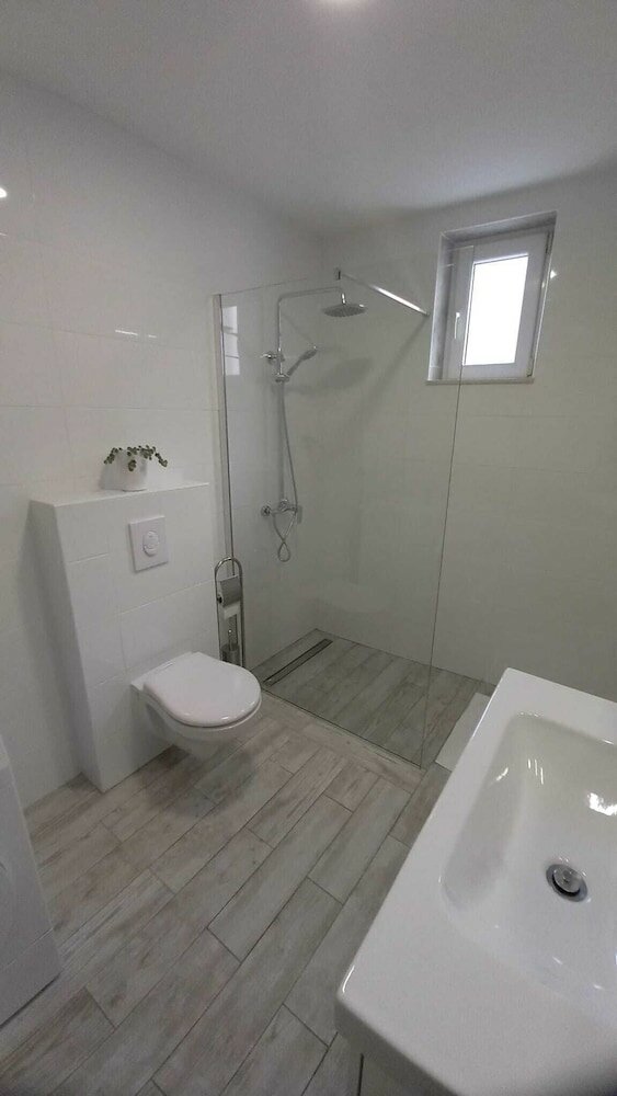 Фото Modern Apartment in Mocici With Terrace