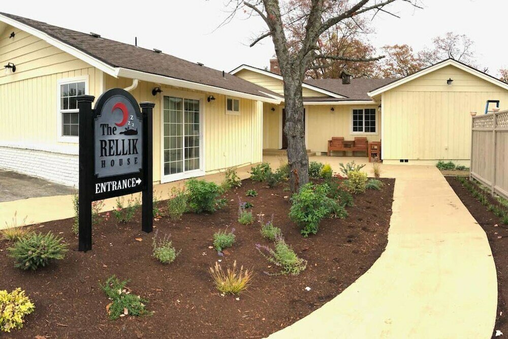 Фото Raven Suite at Rellik House. Winery & Alpaca Farm