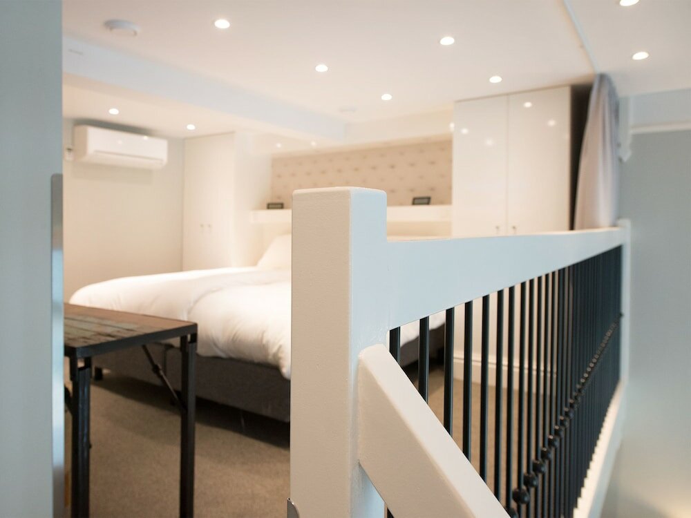 Фото BizStay Park Central Apartments