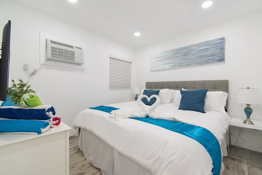 Фото Beach Inn by DesignedVR