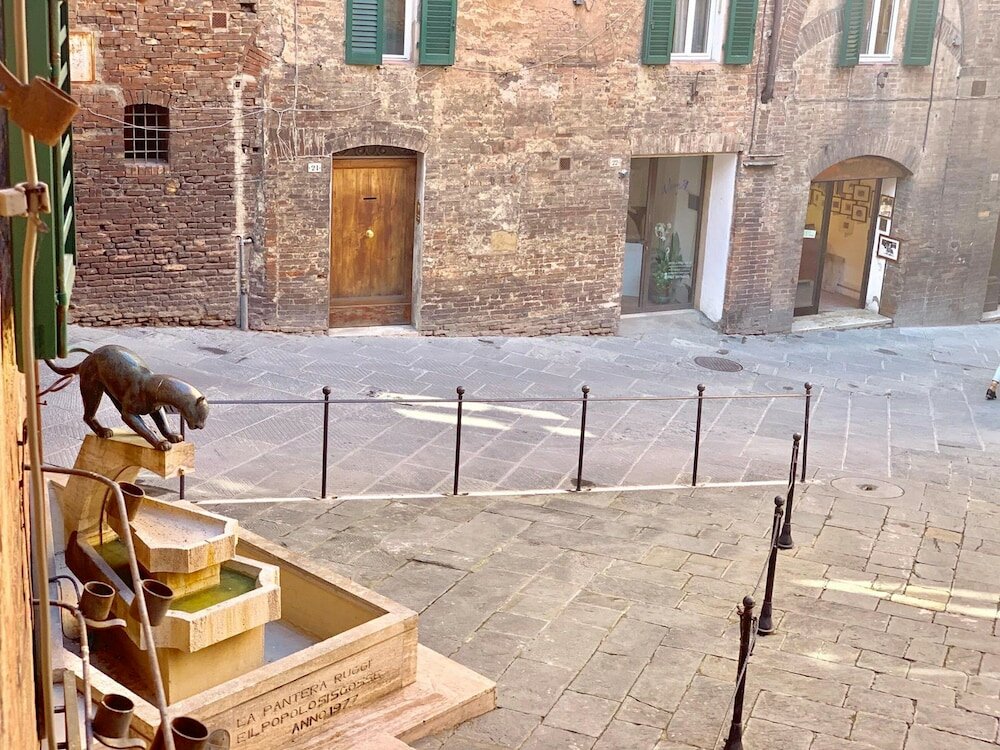 Фото Regis Condo