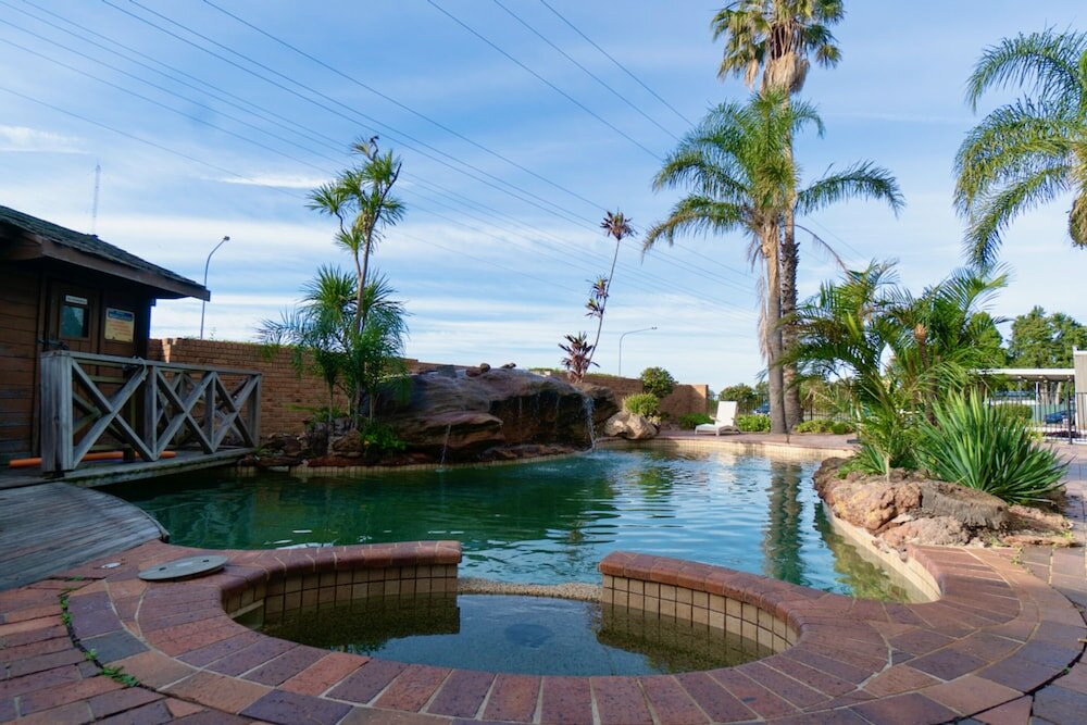 Фото Lakeside Inn Illawarra