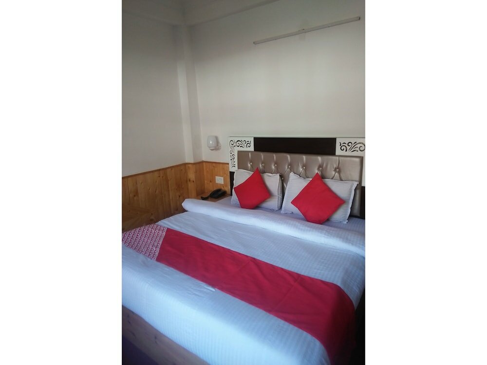 Фото Oyo 24074 Hotel Touchwood Shubh Dev