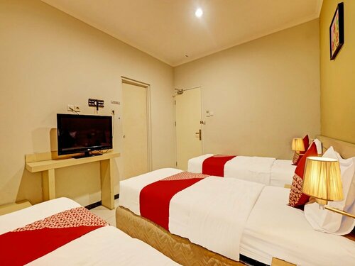 Гостиница Oyo 389 Sky Guesthouse в Семаранге