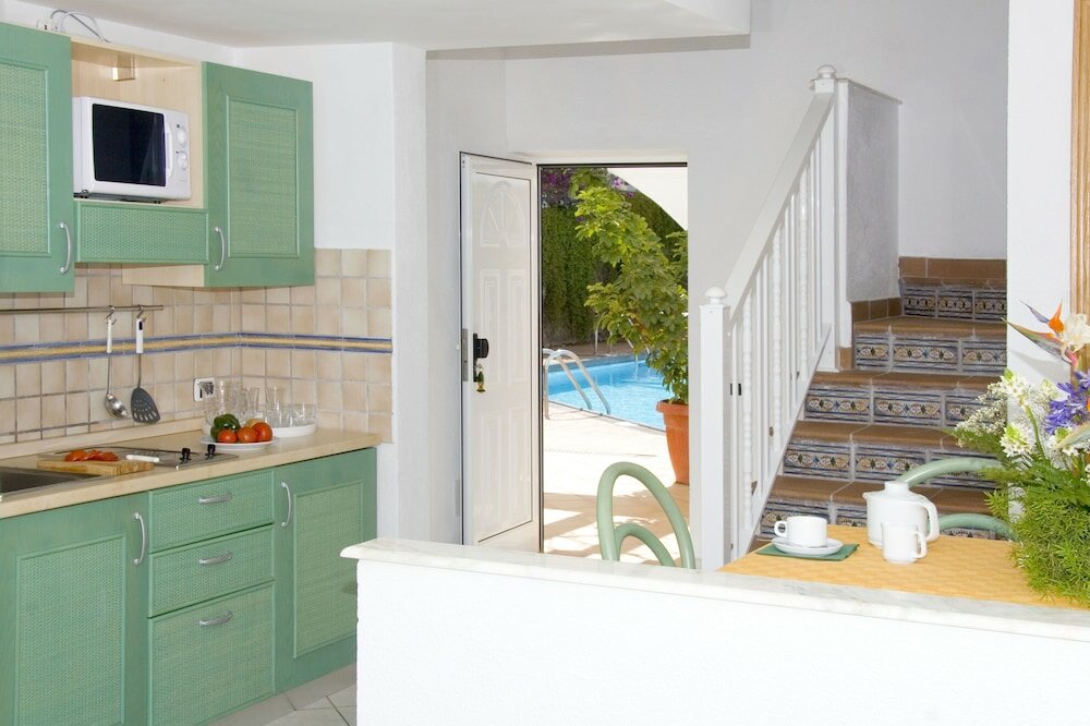 Фото Aparthotel Esquinzo Y Monte Del Mar