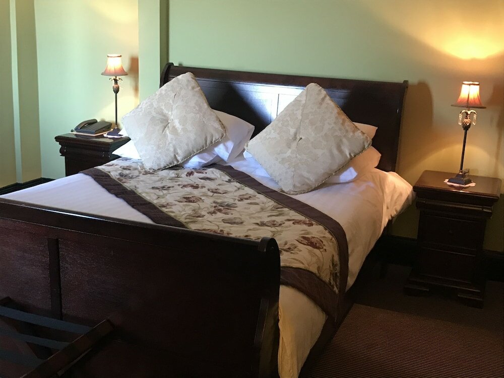 Фото Knockninny Country House & Marina