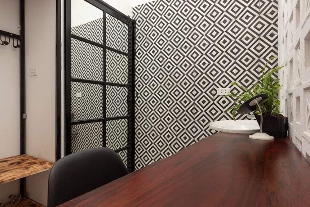 Фото Hover House