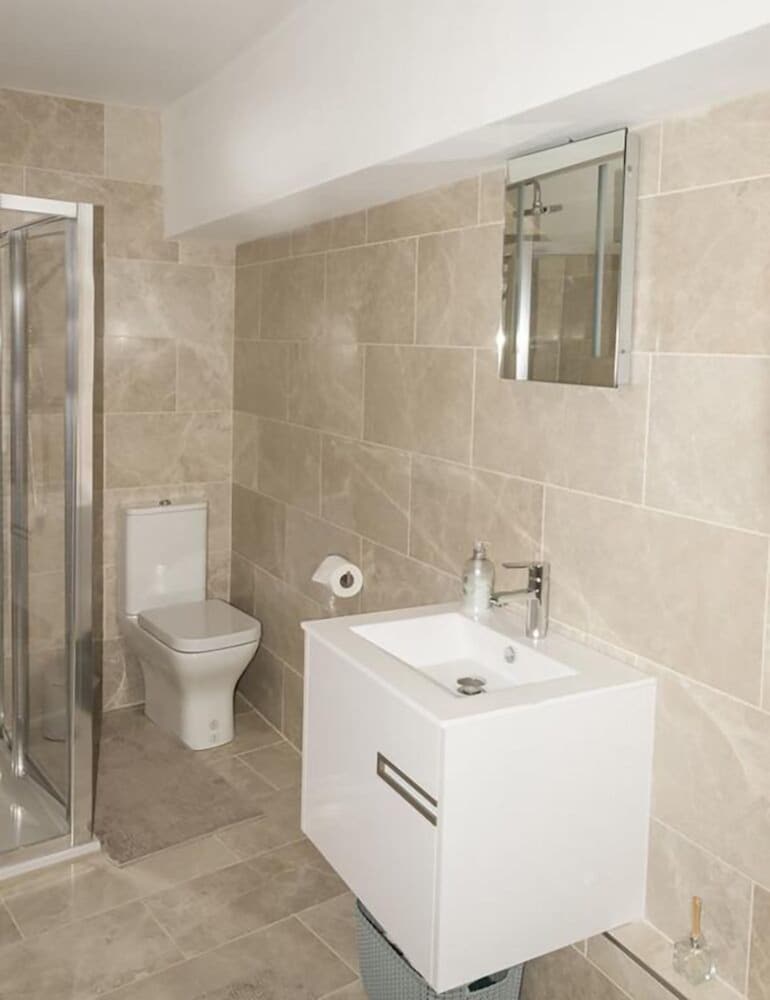 Фото The Three Gables