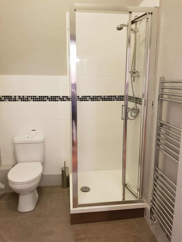 Фото Tourian Lounge Hotel